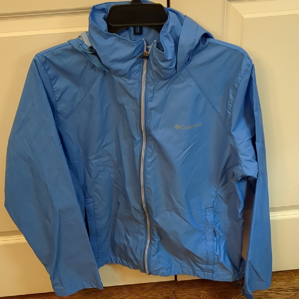 Columbia Women's Hooded Windbreaker